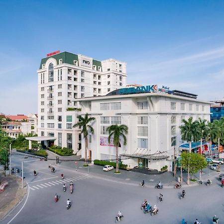 Khach San Thai Binh Dream Экстерьер фото